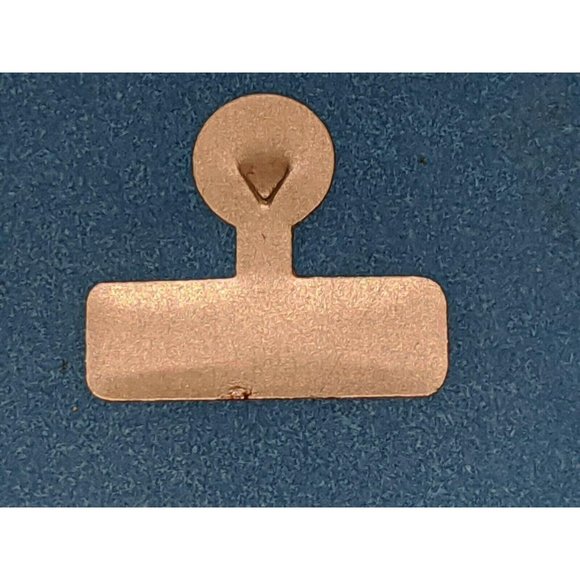 Original 1960's Richard Nixon Campaign Tin Fold Over Pin Button Red White & Blue - Picture 2 of 3